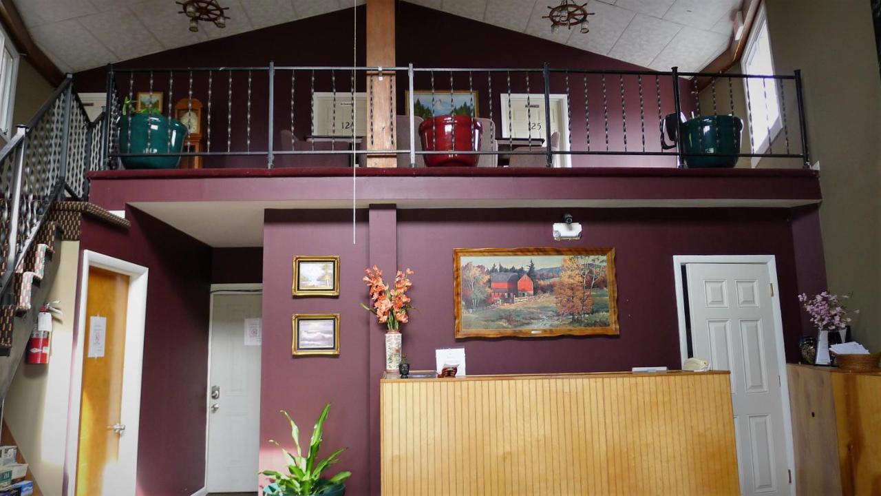 Relax Inn Watertown Extérieur photo